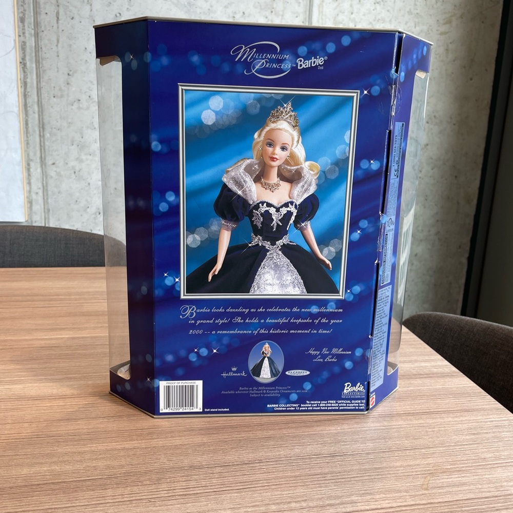 Barbie Millennium Princess in Blue and Silver Gown - Picture 2 of 4